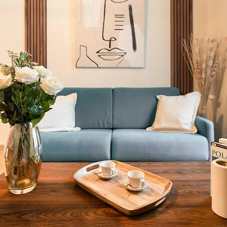 - Premium Family Near Metro Párizs