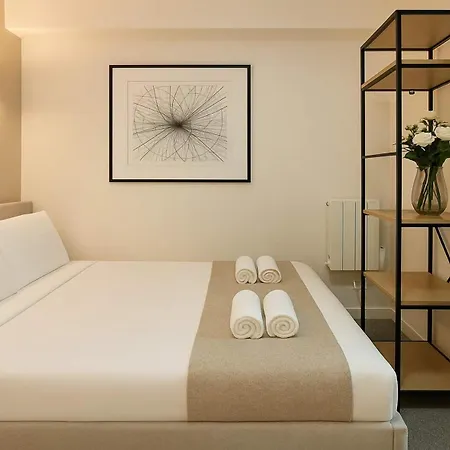 - Premium Family Near Metro Апартаменты