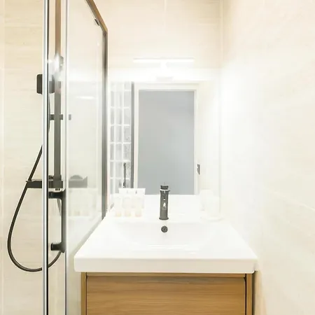 Апартаменты - Premium Family Near Metro Париж