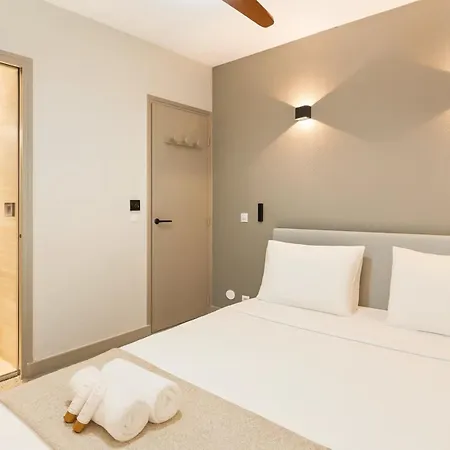 - Premium Family Near Metro Париж